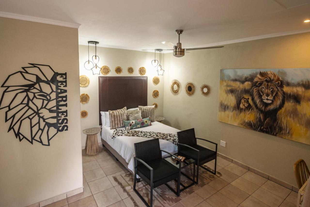 Pumbaa Wildlife Park & Accommodation Mbombela Ngoại thất bức ảnh