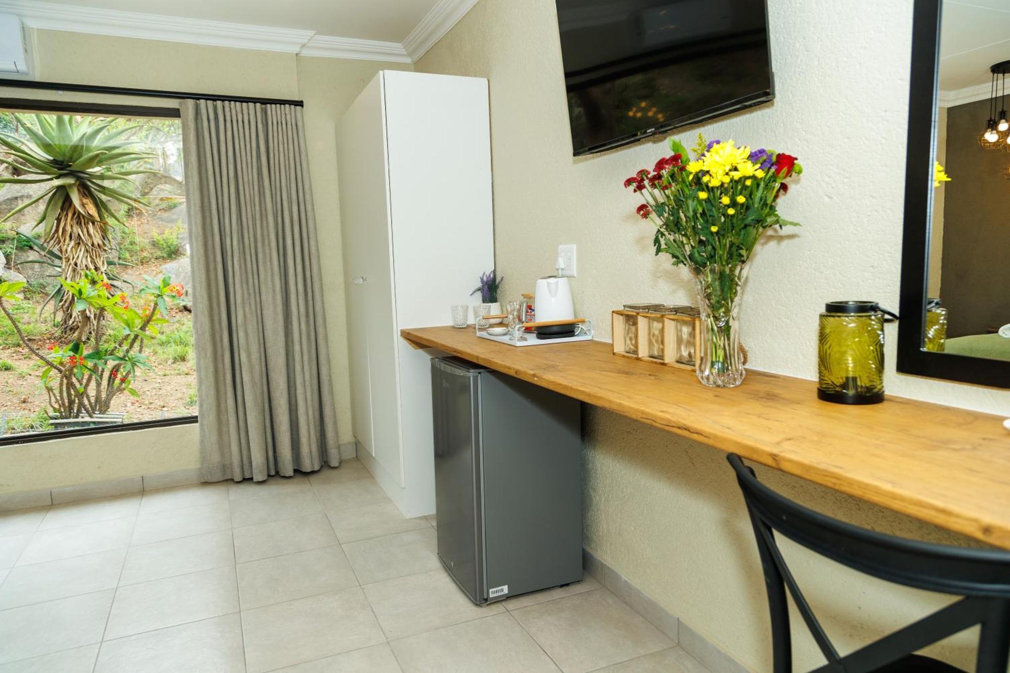Pumbaa Wildlife Park & Accommodation Mbombela Ngoại thất bức ảnh